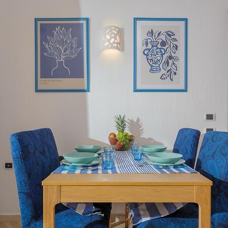 Villetta Azzurro - Sherdenia Luxury Apartments 马里内拉 外观 照片