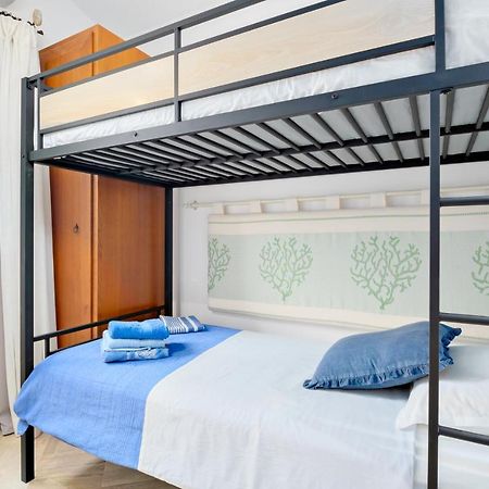 Villetta Azzurro - Sherdenia Luxury Apartments 马里内拉 外观 照片
