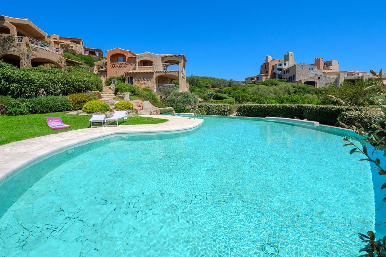 Villetta Azzurro - Sherdenia Luxury Apartments 马里内拉 外观 照片